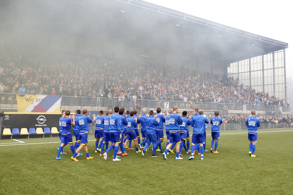 13. laatstra training derb, 4000 supporters